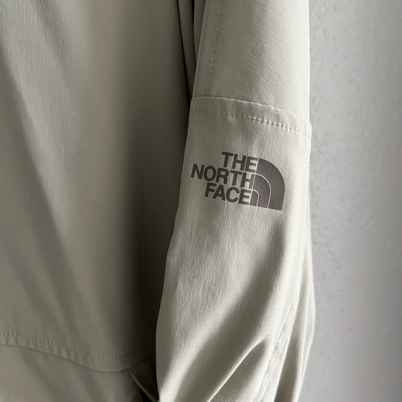North Face Jacket - Picture 3 of 10